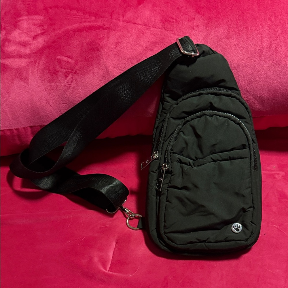 BearPaw Black Belt Bag